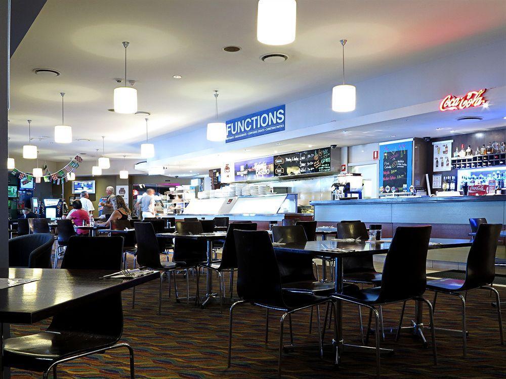 Nightcap At Waterfront Hotel Maroochydore Bagian luar foto
