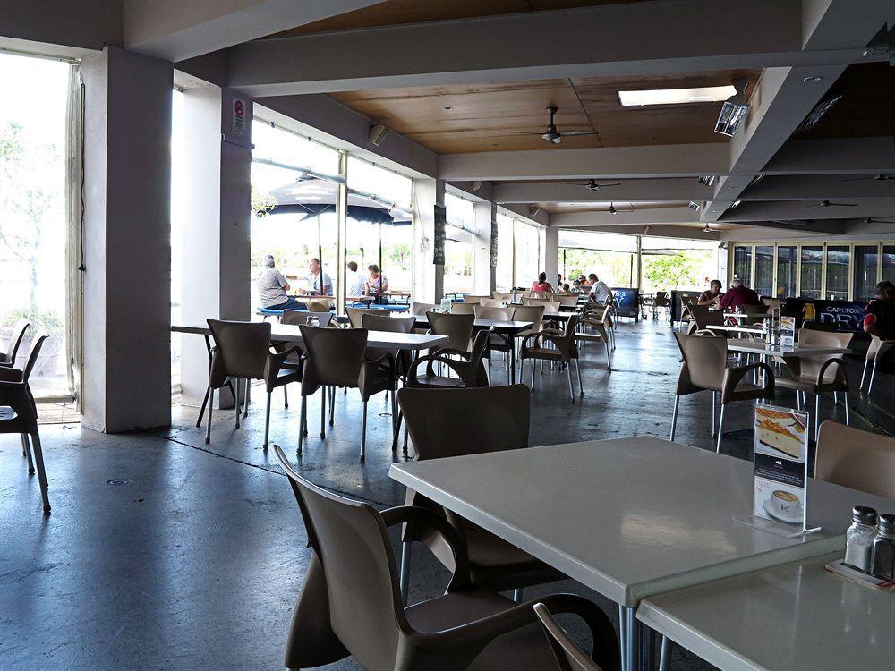 Nightcap At Waterfront Hotel Maroochydore Bagian luar foto