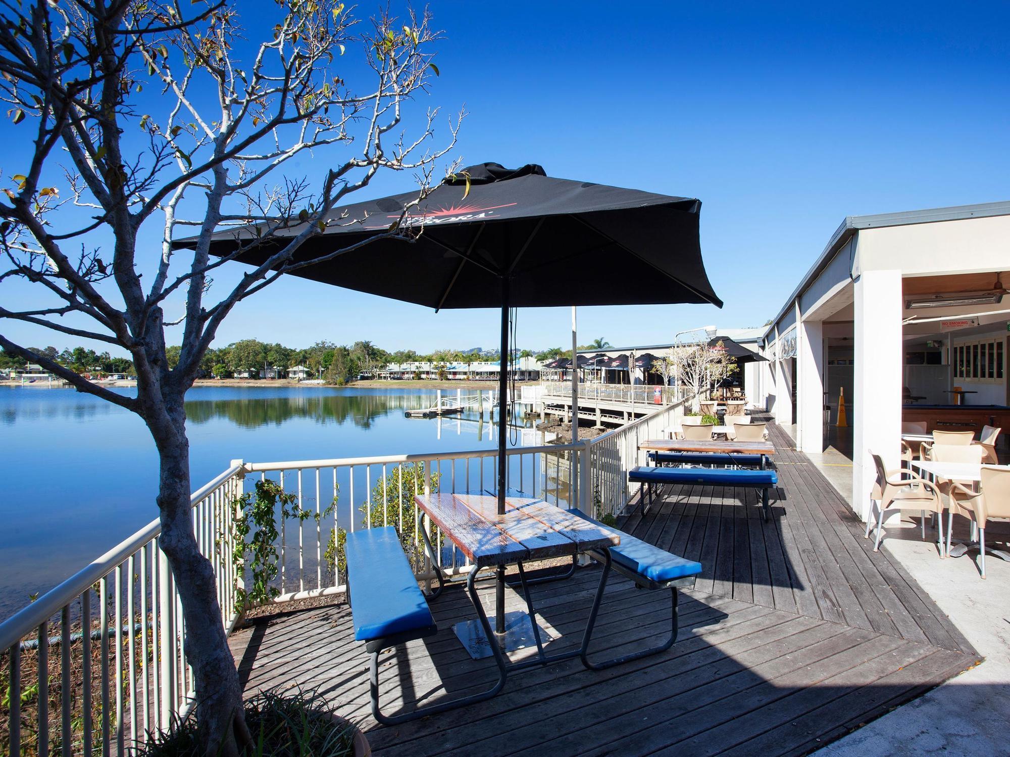 Nightcap At Waterfront Hotel Maroochydore Bagian luar foto